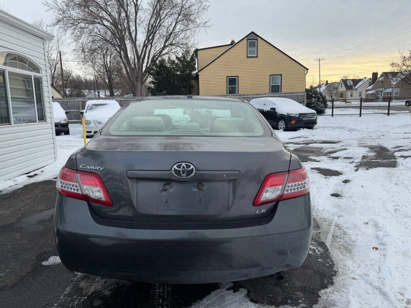 2010 Toyota Camry LE