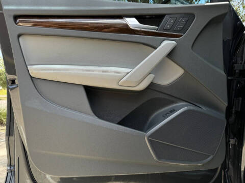 2019 Audi Q5 quattro Premium Plus 45 TFSI