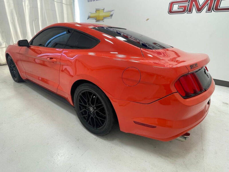 2016 Ford Mustang V6
