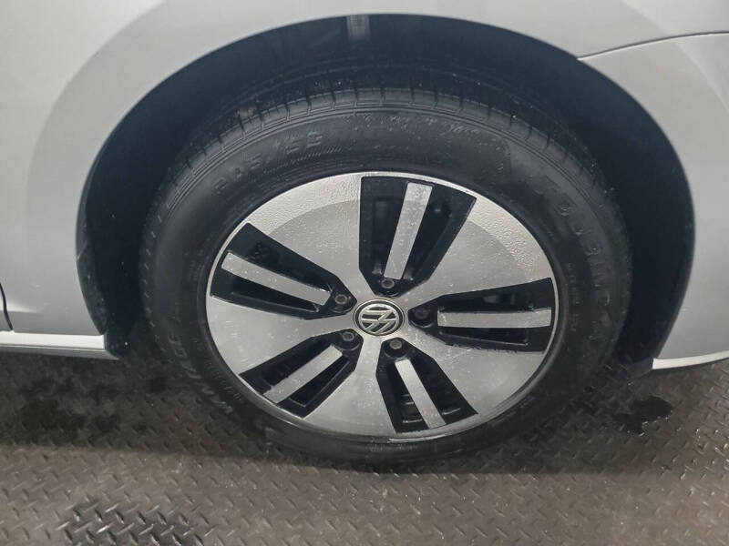 2019 Volkswagen e-Golf SE