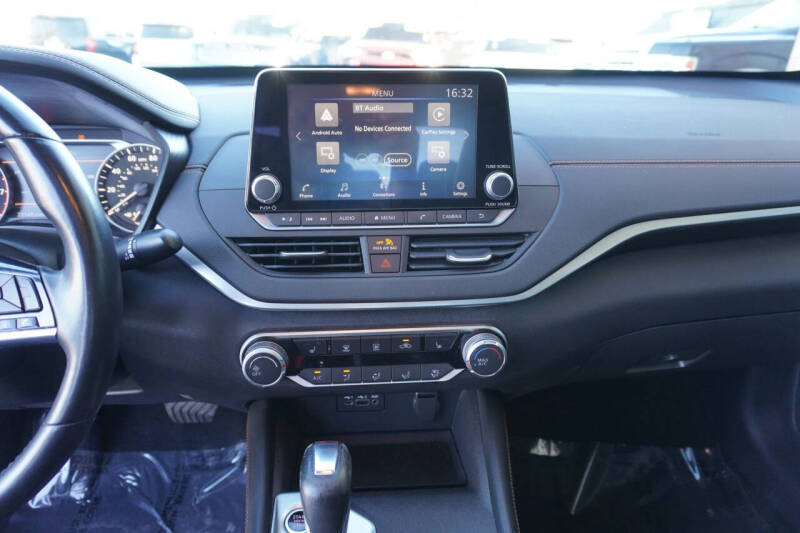 2020 Nissan Altima 2.5 SR