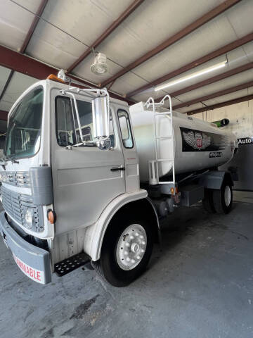 1984 Mack MS250P