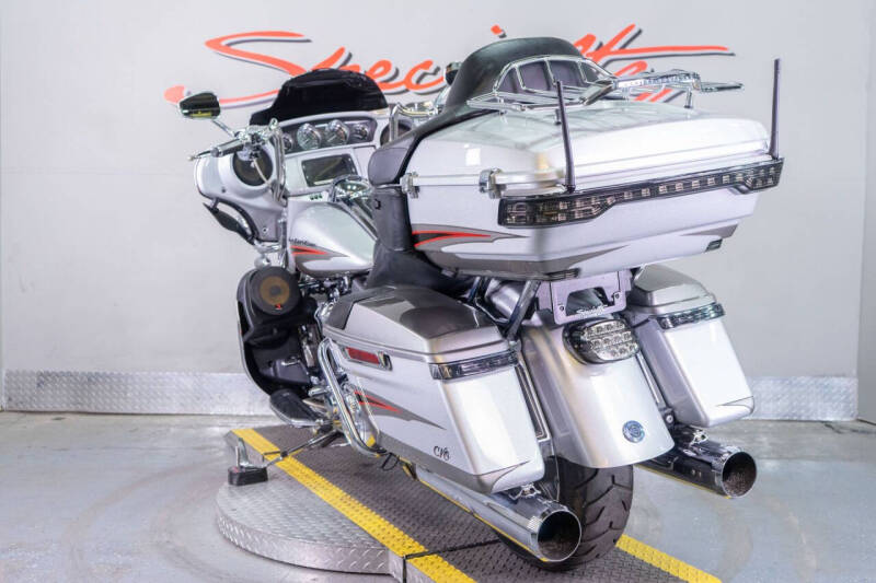 2017 Harley-Davidson CVO Limited