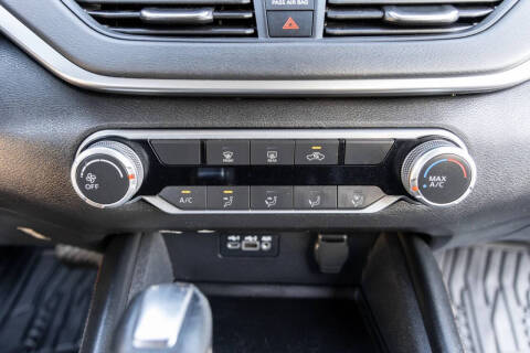 2021 Nissan Altima 2.5 SR