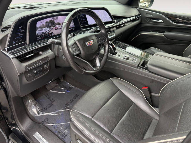 2023 Cadillac Escalade Sport