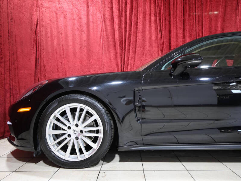 2018 Porsche Panamera