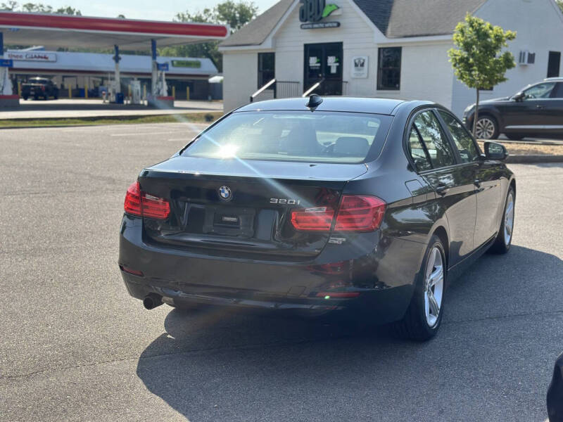 2015 BMW 3 Series 320i