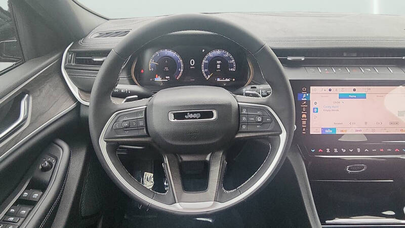 2026 Jeep Grand Cherokee Altitude
