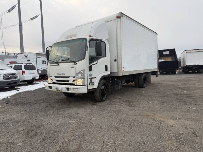 2020 Isuzu NRR's photo