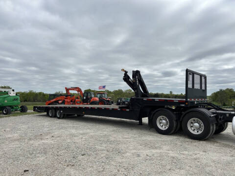 2022 Towmaster 48' Hydraulic Dove Semi