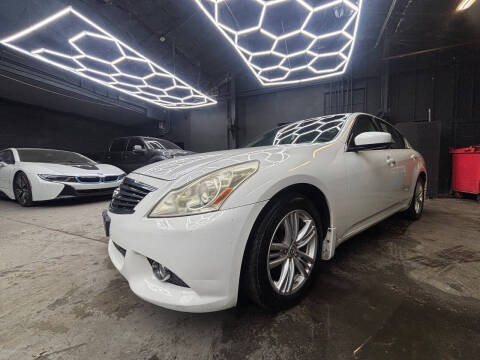 2011 Infiniti G25 Sedan x