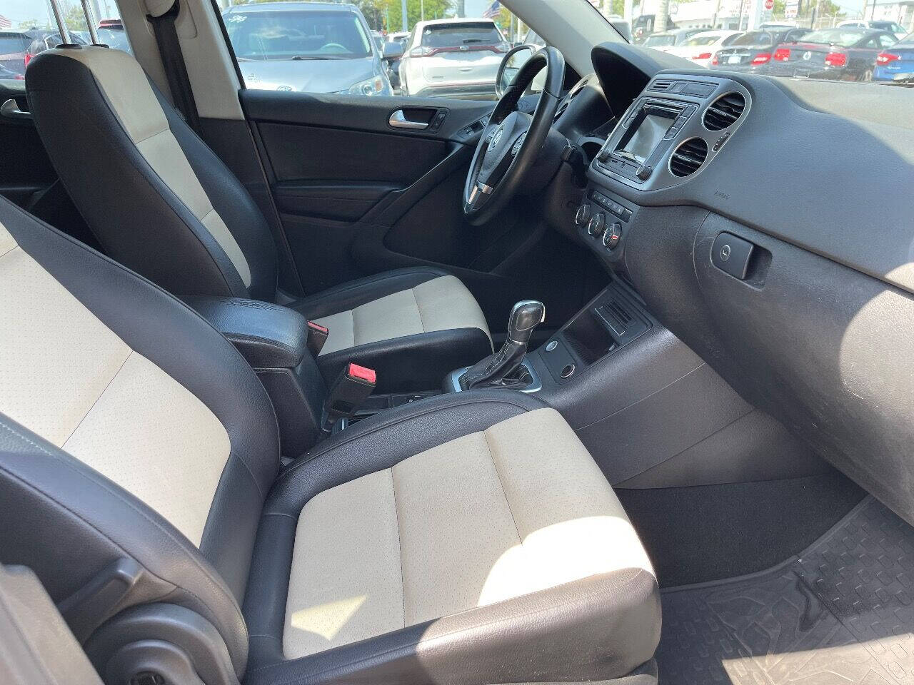 2016 Volkswagen Tiguan  - $10,900