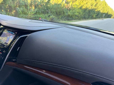 2017 Cadillac Escalade Luxury