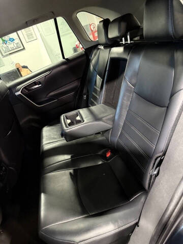 2021 Toyota RAV4 Hybrid XLE Premium