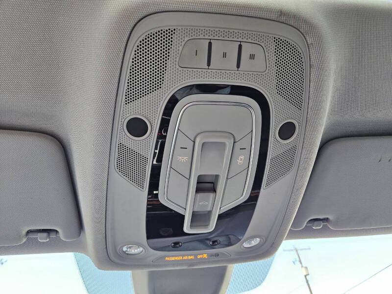 2017 Audi A4 2.0T quattro Premium