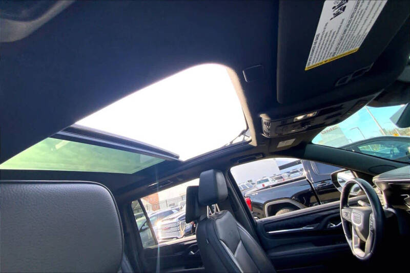 2023 GMC Yukon XL Denali