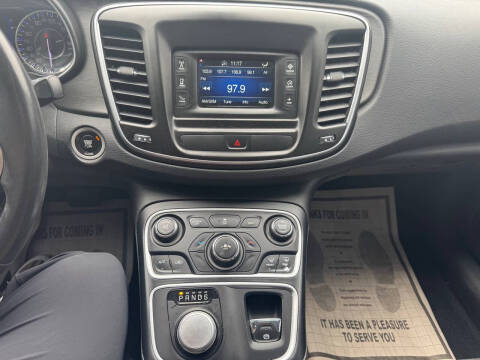 2015 Chrysler 200 Limited