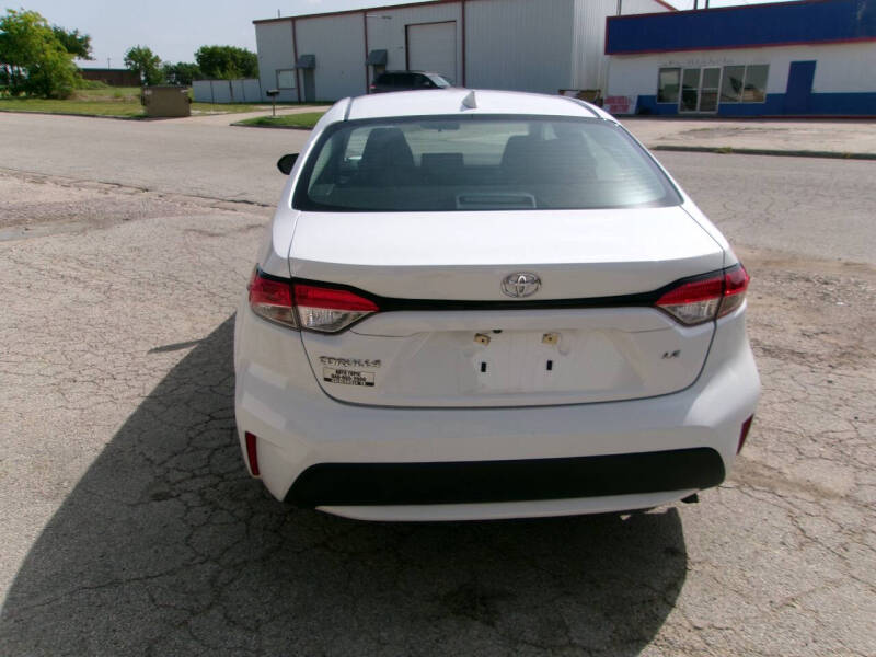 2022 Toyota Corolla LE