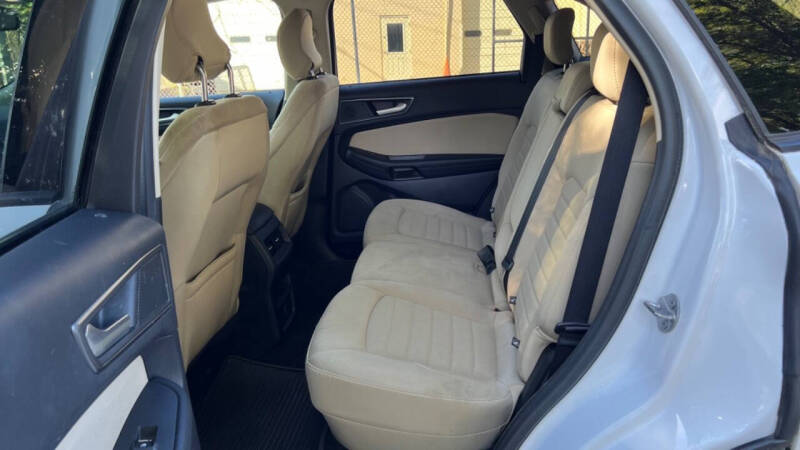 2019 Ford Edge SE