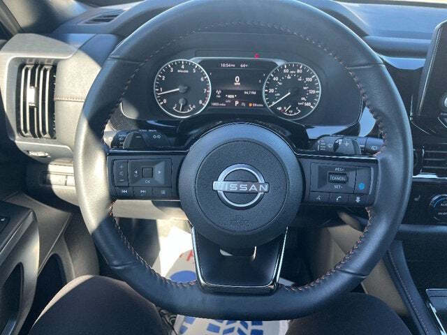 2023 Nissan Pathfinder 36