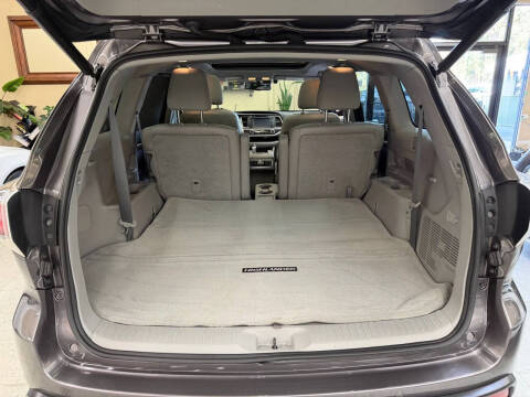 2016 Toyota Highlander Limited Platinum