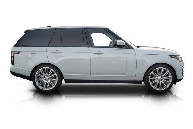 Off white 2019 Land Rover Range Rover Supercharged AWD Supercharged 4dr SUV 2