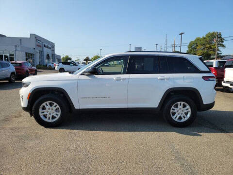 2023 Jeep Grand Cherokee Laredo