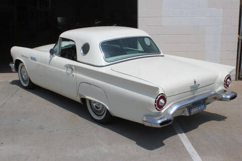 1957 Ford Thunderbird