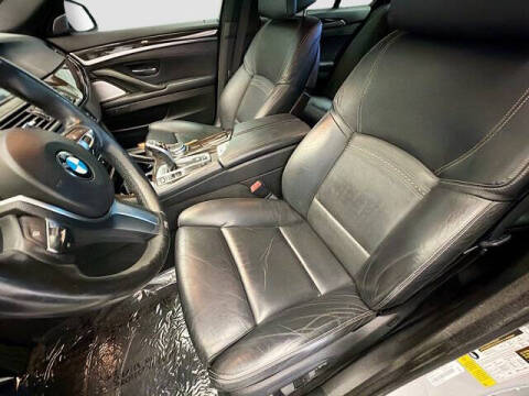 2015 BMW 5 Series 550i