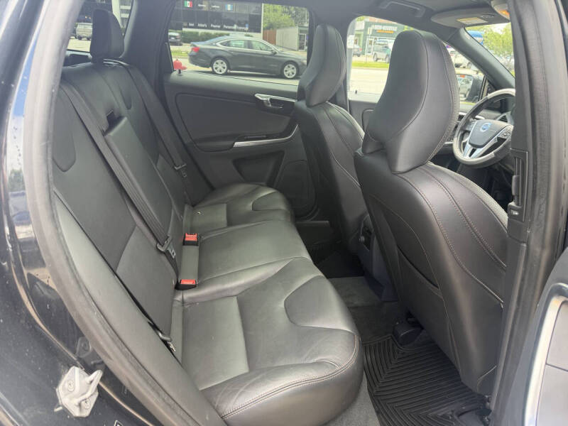 2016 Volvo XC60 T5 Drive-E Premier