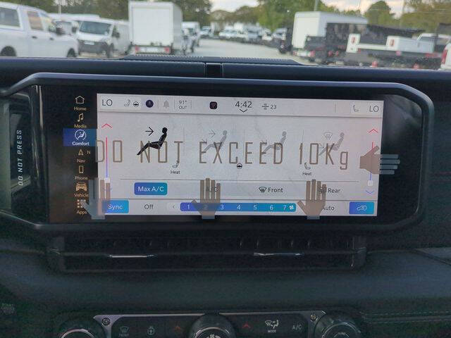 2025 Jeep Wrangler Rubicon X