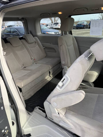 2017 Nissan Quest SV