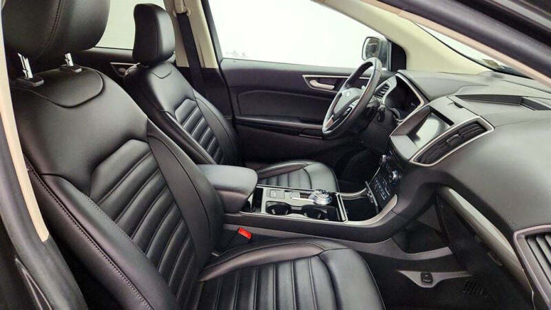 2020 Ford Edge
