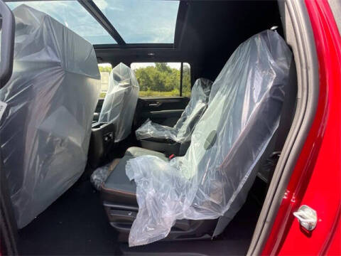 2025 GMC Yukon XL AT4