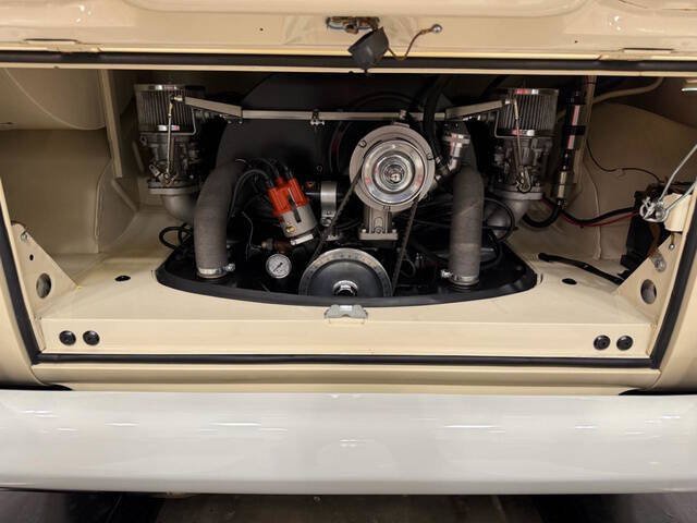 1967 Volkswagen Westfalia Camper