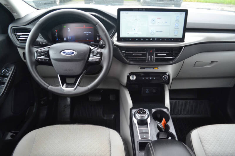 2023 Ford Escape Hybrid Active