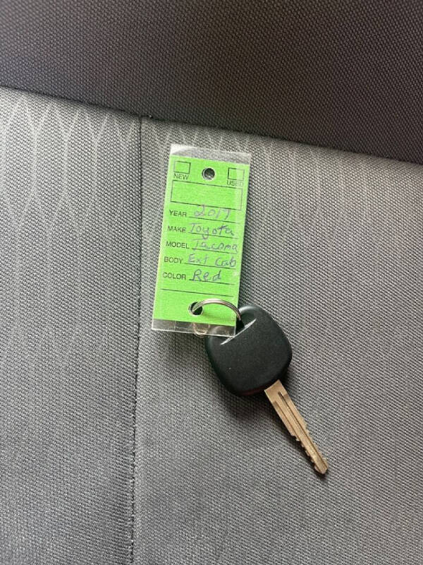 2017 Toyota Tacoma SR