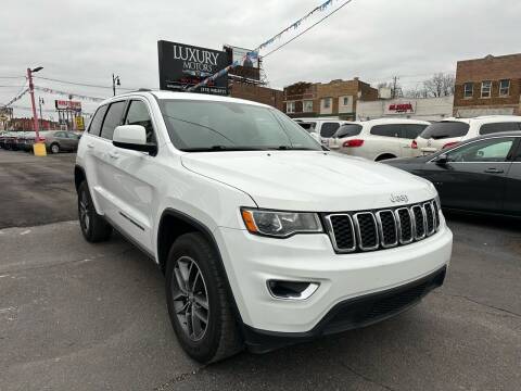 2018 Jeep Grand Cherokee for sale at Luxury Motors in Detroit MI