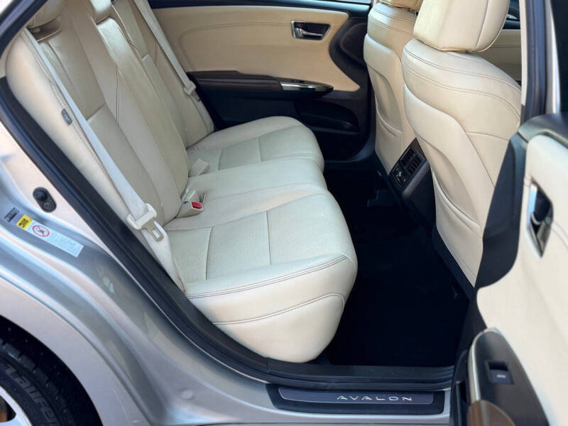 2014 Toyota Avalon Limited