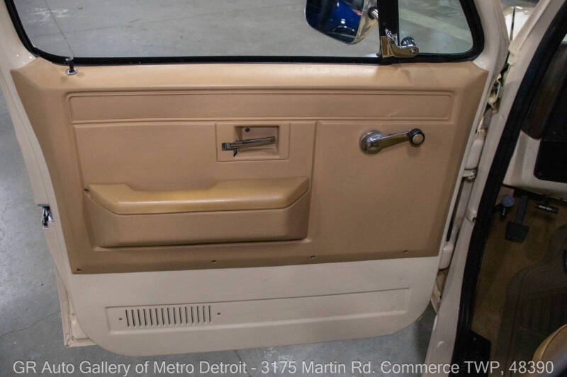 1987 Chevrolet R/V 10 Series V10