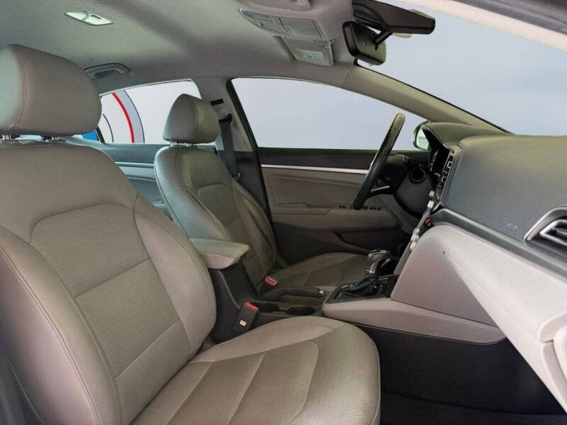 2020 Hyundai Elantra