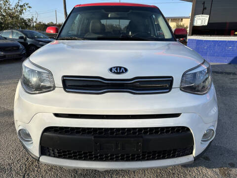 2019 Kia Soul +