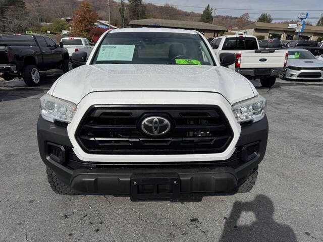 2018 Toyota Tacoma SR