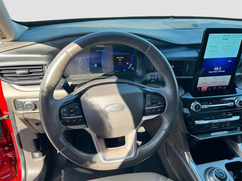 2022 Ford Explorer Platinum