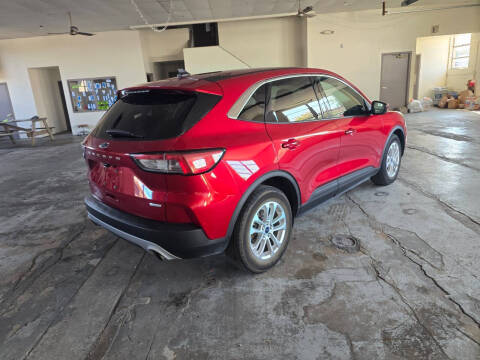 2020 Ford Escape SE