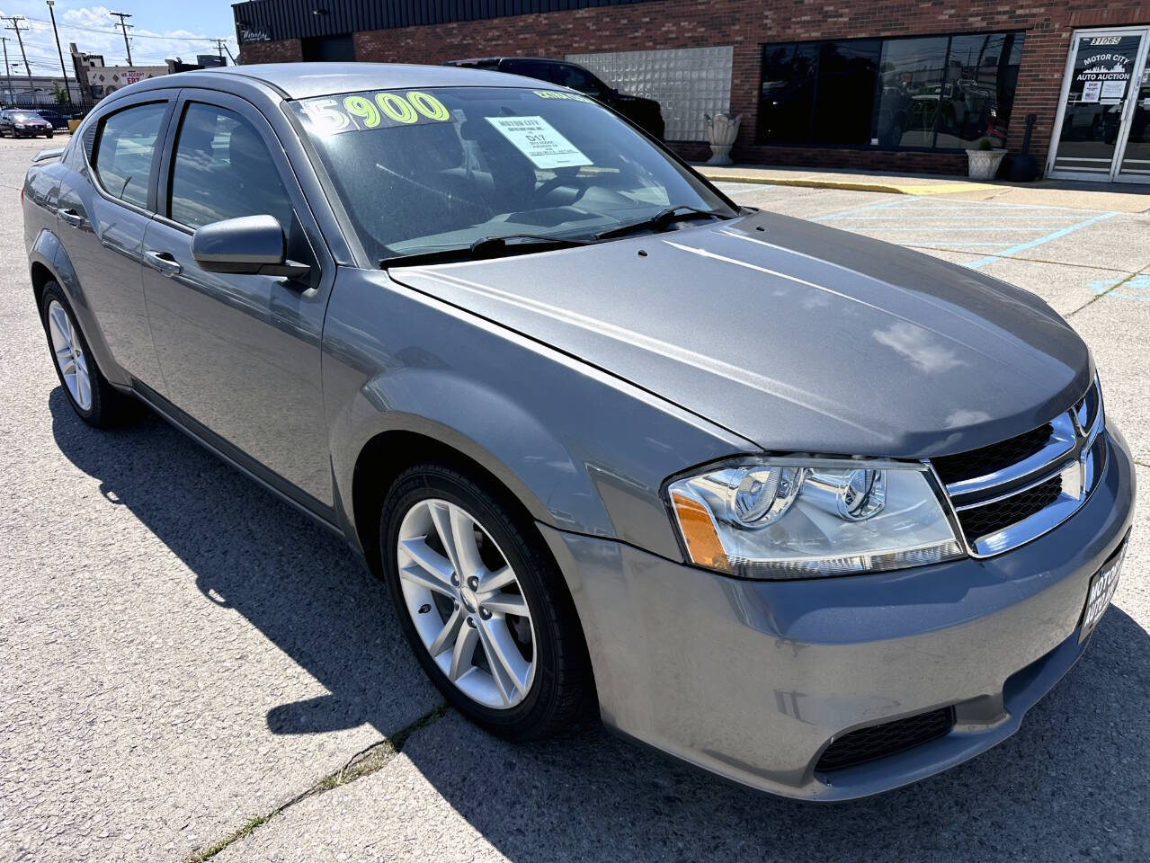 Dk. Gray 2012 Dodge Avenger SXT SXT 4dr Sedan 1