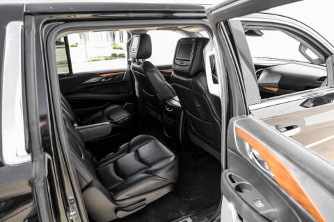 2016 Cadillac Escalade ESV Luxury Collection