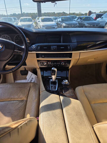 2011 BMW 5 Series 528i