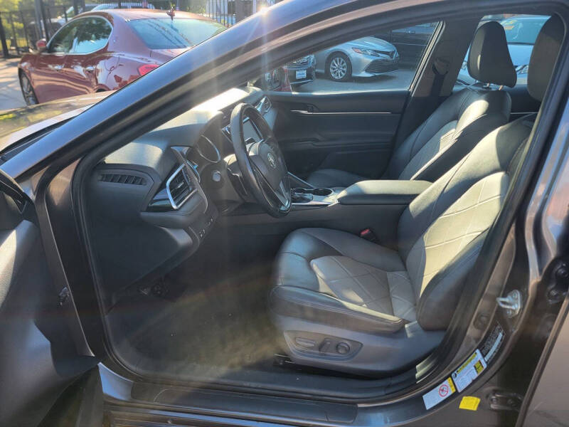 2018 Toyota Camry SE