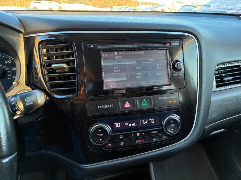 2015 Mitsubishi Outlander SE